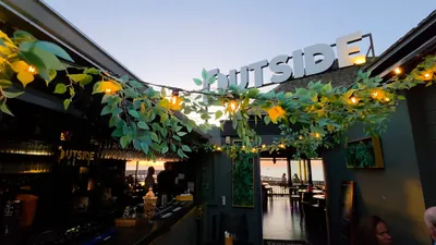 L'Outside, Saint-Gilles
