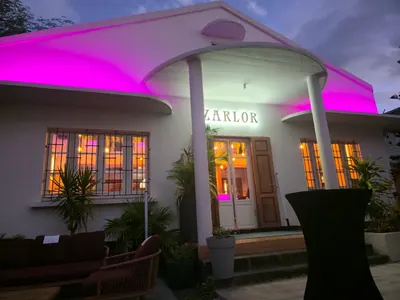Le Zarlor, Saint-Denis
